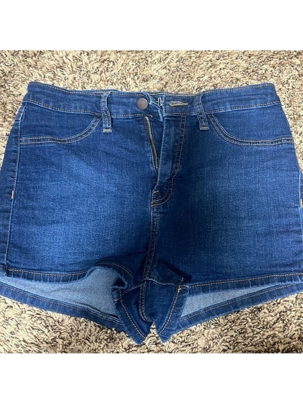 WILD FABLE women’s blue jean shorts. Size 29R - Picture 3 of 3